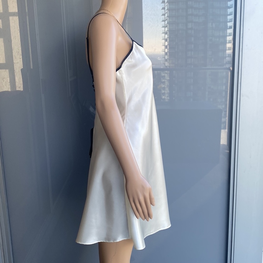 La Vie En Rose  Cream Slip Dress - Picture 7 of 10